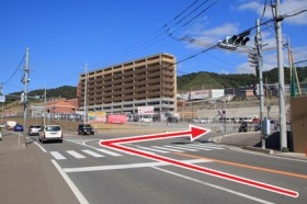 大学駅西口交差点